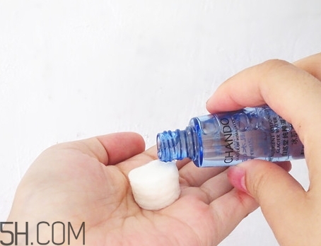 自然堂雪域和凝時(shí)哪個(gè)好？滿(mǎn)足不同的肌膚人群