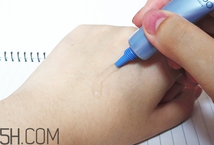 自然堂雪域和凝時(shí)哪個(gè)好？滿(mǎn)足不同的肌膚人群