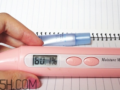 自然堂雪域和凝時(shí)哪個(gè)好？滿(mǎn)足不同的肌膚人群