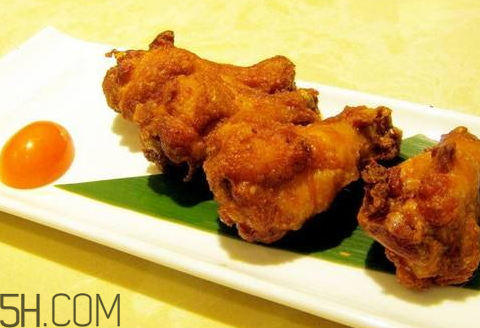 炸雞腿沒有面包糠用什么代替 饅頭也可以代替 炸雞腿沒有面包糠用什么代替 饅頭也可以代替