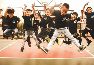 孩子學(xué)街舞好不好？學(xué)街舞好處多多