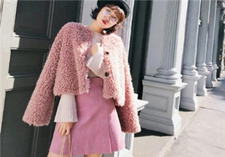 粉色裙子配什么外套？優(yōu)雅時(shí)尚兩不誤