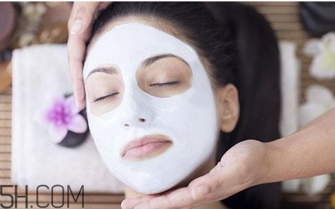 睡眠面膜和貼片面膜哪個效果好？貼片面膜和睡眠面膜有什么區(qū)別？