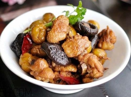 香菇燉雞用什么香菇好？干香菇是關(guān)鍵