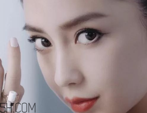 V型眼線怎么畫？V型眼線畫好美到冒泡