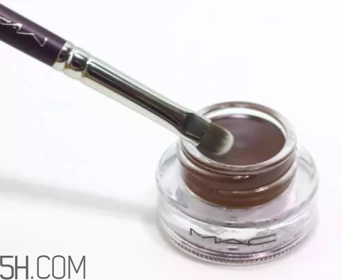 V型眼線怎么畫？V型眼線畫好美到冒泡