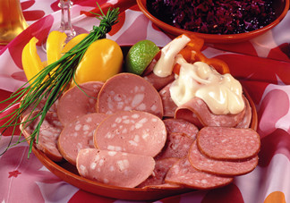 臘腸和香腸有什么區(qū)別？臘腸香腸概念不同