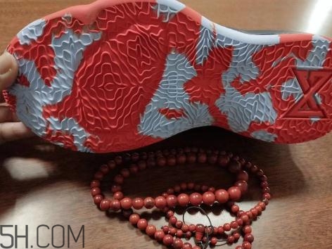 nike pg 2 okc保羅二代戰(zhàn)靴實物什么樣？