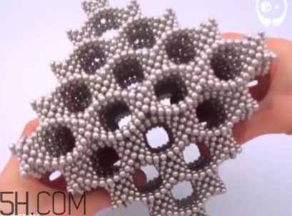 巴克球多少錢一盒？低價(jià)格的網(wǎng)紅玩具