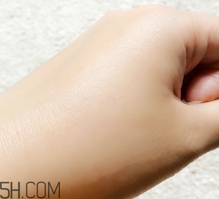 自然堂凝時鮮顏系列多少錢？來看看這個系列的產(chǎn)品