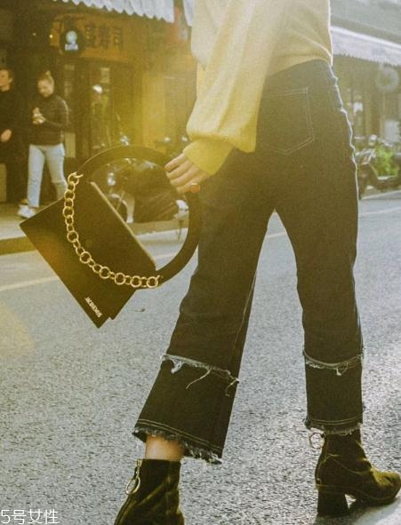 jacquemus包包在哪買？一款自帶有趣靈魂的包包