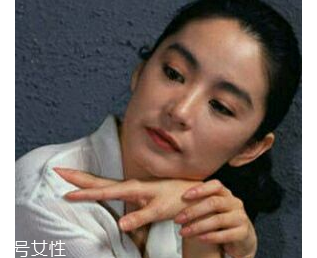 屁股下巴是一種病嗎？長(zhǎng)好了顏值高