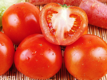 羊水少不可以吃什么水果？兩種水果不能吃