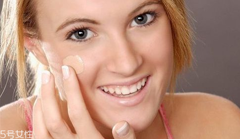 完美蘆薈膠能去斑嗎？完美蘆薈膠還能代替眼霜