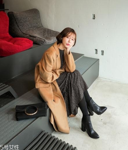 卡其色大衣配什么鞋子？各種混搭才夠味