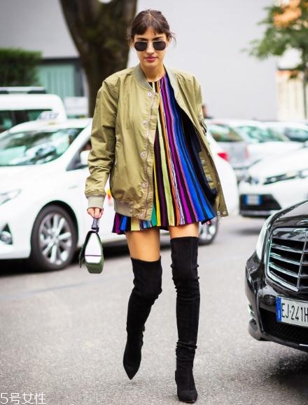 過膝長靴怎么搭配好看？這樣穿時尚又保暖