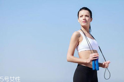 怎樣跳繩可以有效減肥？推薦這四種跳繩方式