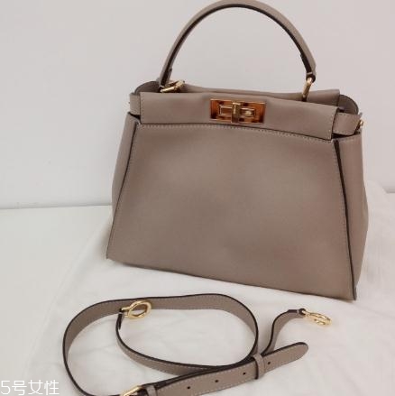 fendi包包多少錢(qián)？經(jīng)典的意大利老牌包包