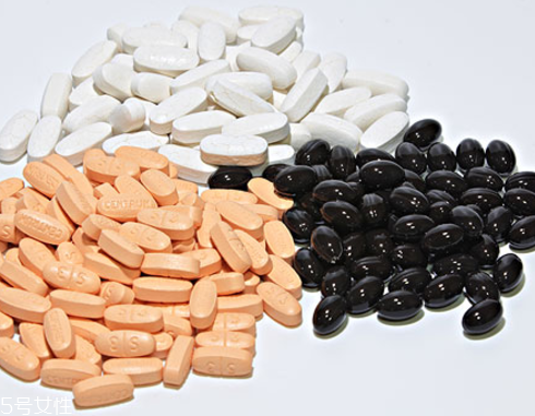 媽富隆調(diào)經(jīng)要吃幾個(gè)月？避孕藥調(diào)經(jīng)正確方法