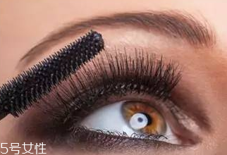 過(guò)期化妝品都是垃圾？可以用作他途