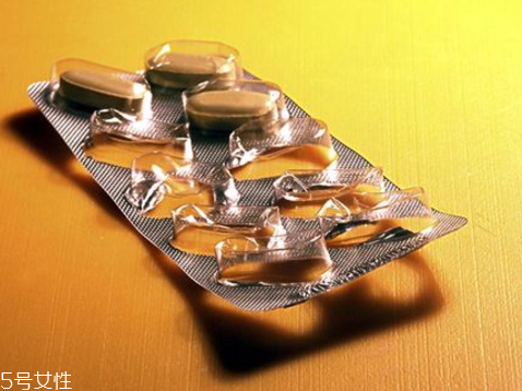 媽富隆一天能吃兩片嗎？避孕藥不可亂服