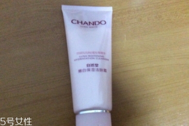 自然堂洗面奶哪款好用？根據(jù)需求膚質(zhì)購買