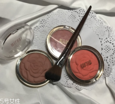 怎么打造高級(jí)臉？巧用腮紅顏值up up！