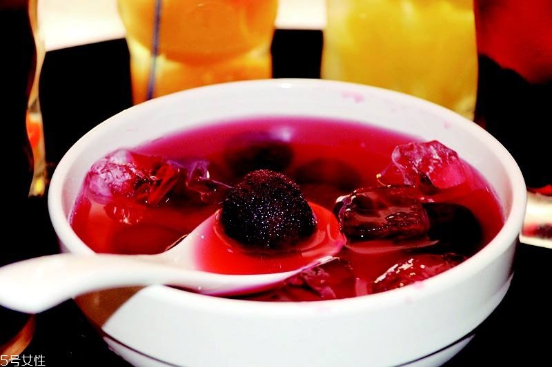 新鮮楊梅如何做酸梅湯？楊梅湯兩做法