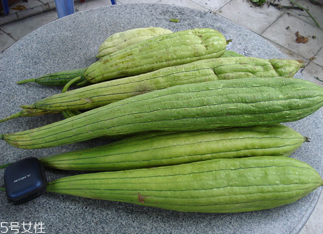 絲瓜老了還能吃嗎？軟的絲瓜口感會(huì)比較鮮甜