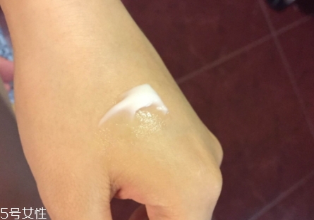 自然堂面霜效果怎么樣？秋冬補水從一款面霜開始