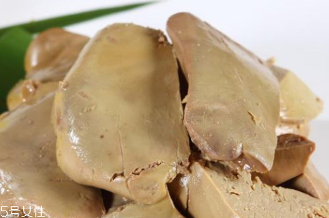 鵝肝和鴨肝的區(qū)別 最大的區(qū)別在于價(jià)格 鵝肝和鴨肝的區(qū)別 最大的區(qū)別在于價(jià)格