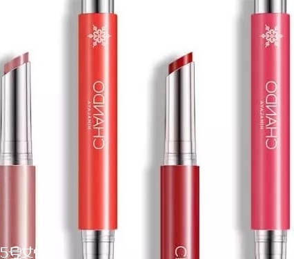 自然堂嘀嗒唇膏筆怎么用？教你按壓方法