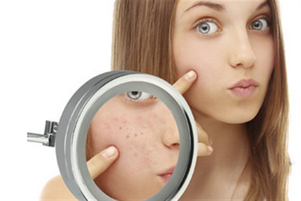 毛孔粗大敷什么好？毛孔粗大一定要注意日常清潔