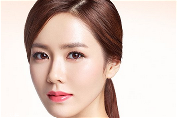 毛孔粗大是什么原因？毛孔粗大的調(diào)理方法