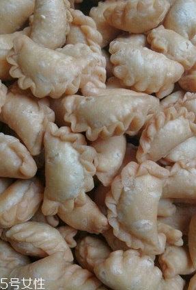 油角的皮要怎樣才松脆？關(guān)鍵看火候和時(shí)間