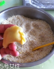 炸油角的面怎么和？用生面還是燙面你知道嗎？