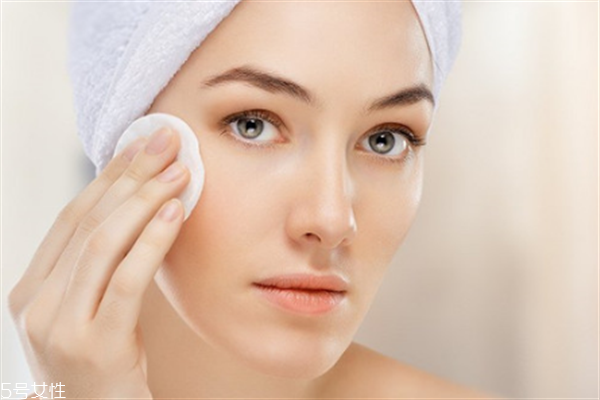 毛孔粗大用什么底妝好？不良的生活習(xí)慣也會(huì)導(dǎo)致毛孔粗大