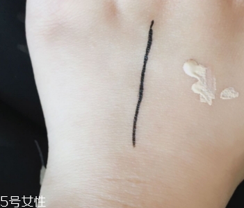 自然堂粉底液多少錢？打造無暇底妝