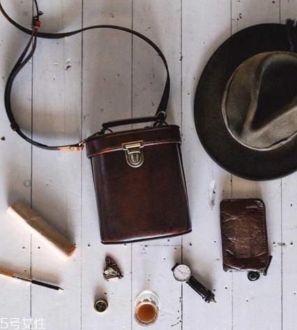 beara beara包包多少錢？英國(guó)復(fù)古純手工包包