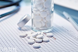 葉酸和鈣片可以同時(shí)吃嗎？葉酸和鈣片同吃無害