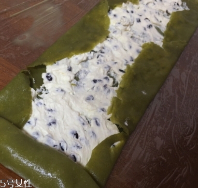 抹茶毛巾卷做法 ins上的網(wǎng)紅毛巾卷原來這么簡(jiǎn)單