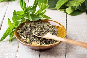 茶葉可以做菜嗎？選用新茶最好