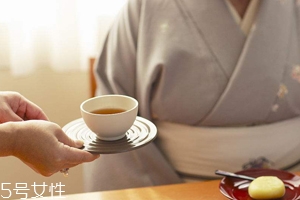茶怎么喝最保健？早午晚三餐都能喝