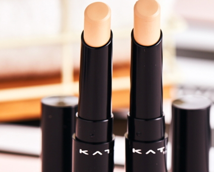 遮瑕膏什么時(shí)候用？用在化妝的這一步