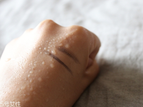 自然堂眉筆怎么樣？來看看眉筆的質(zhì)量