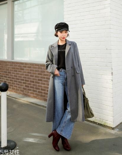 灰色大衣配牛仔褲好看嗎？打造中性灑脫范兒