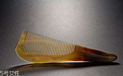 梳子的隱藏技能有哪些？梳梳手臂緩解便秘