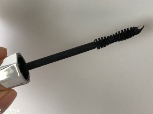 自然堂睫毛膏怎么樣？性價比不高蒼蠅腿