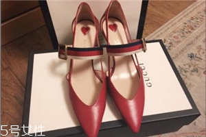 gucci鞋子偏大嗎？全球時(shí)尚博主都在瘋搶這款鞋