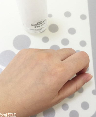 自然堂精華液適合多大年齡用？